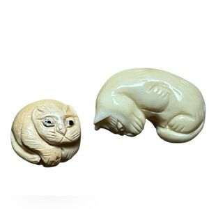 Vintage Hand Carved Cat Charms Beads Netsuke Style Miniature Cats Set